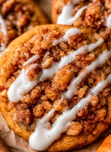 Delicious Pumpkin Coffee Cake Cookies with spices and pumpkin flavor.